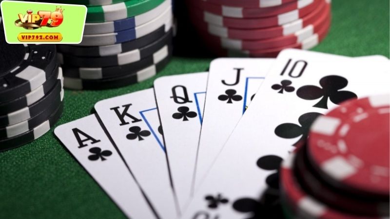 Giới thiệu về Poker Pineapple